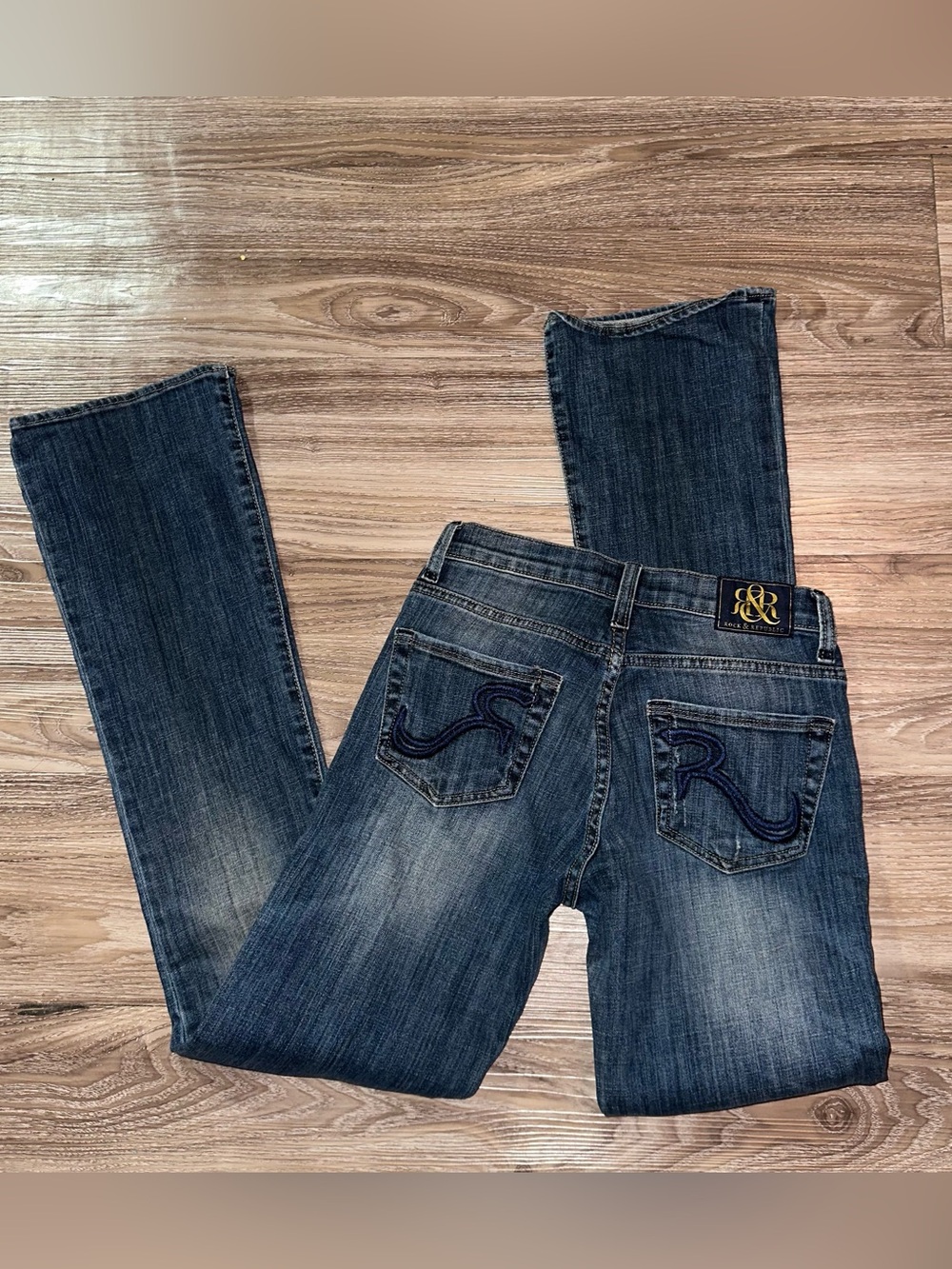 Rock & Republic Women's Dark Wash Bootcut Jeans with Embroidered Pockets